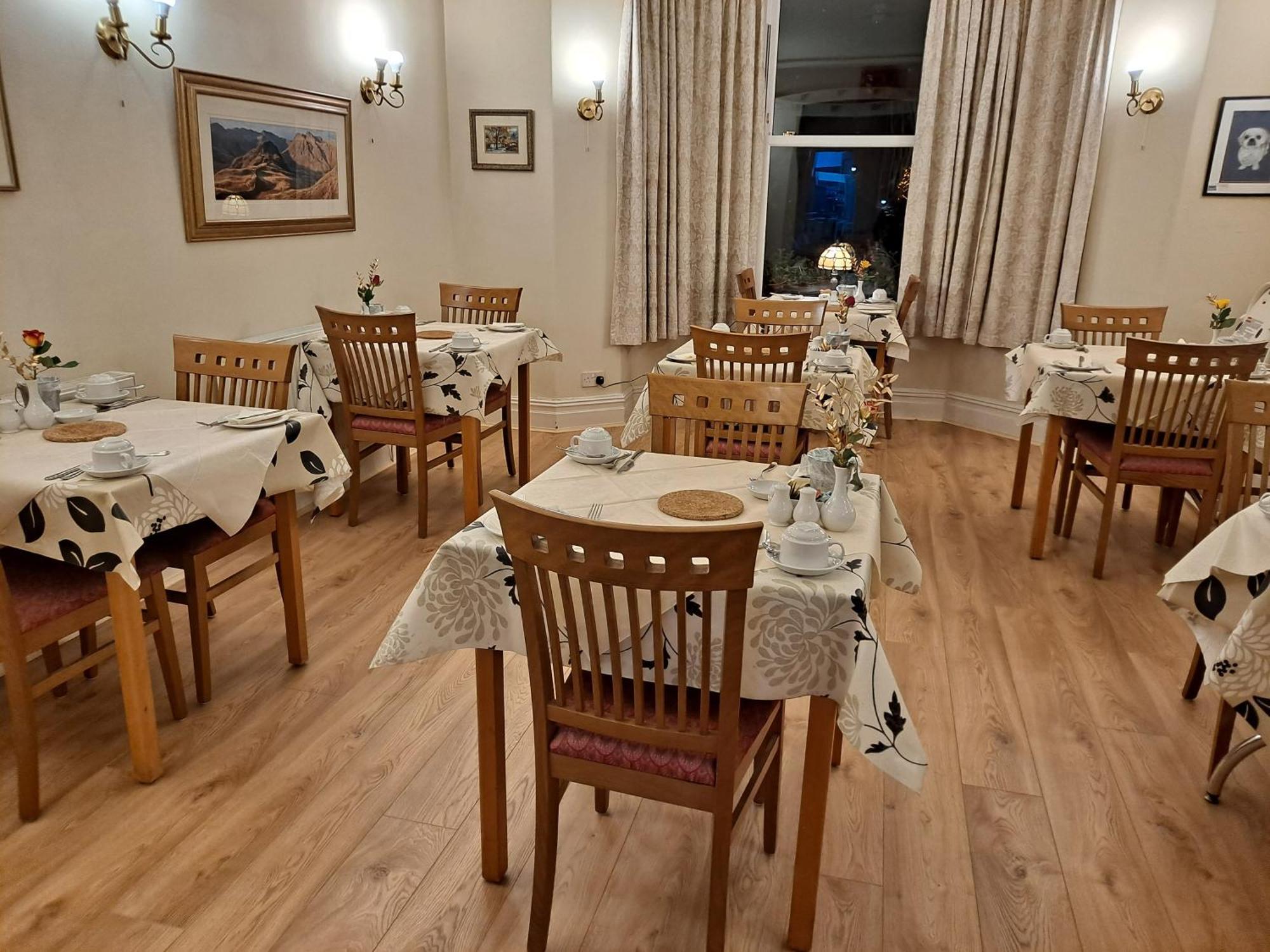 Somerset House B&B Grange-over-Sands Eksteriør billede