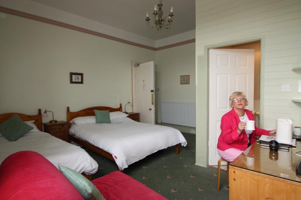 Somerset House B&B Grange-over-Sands Eksteriør billede