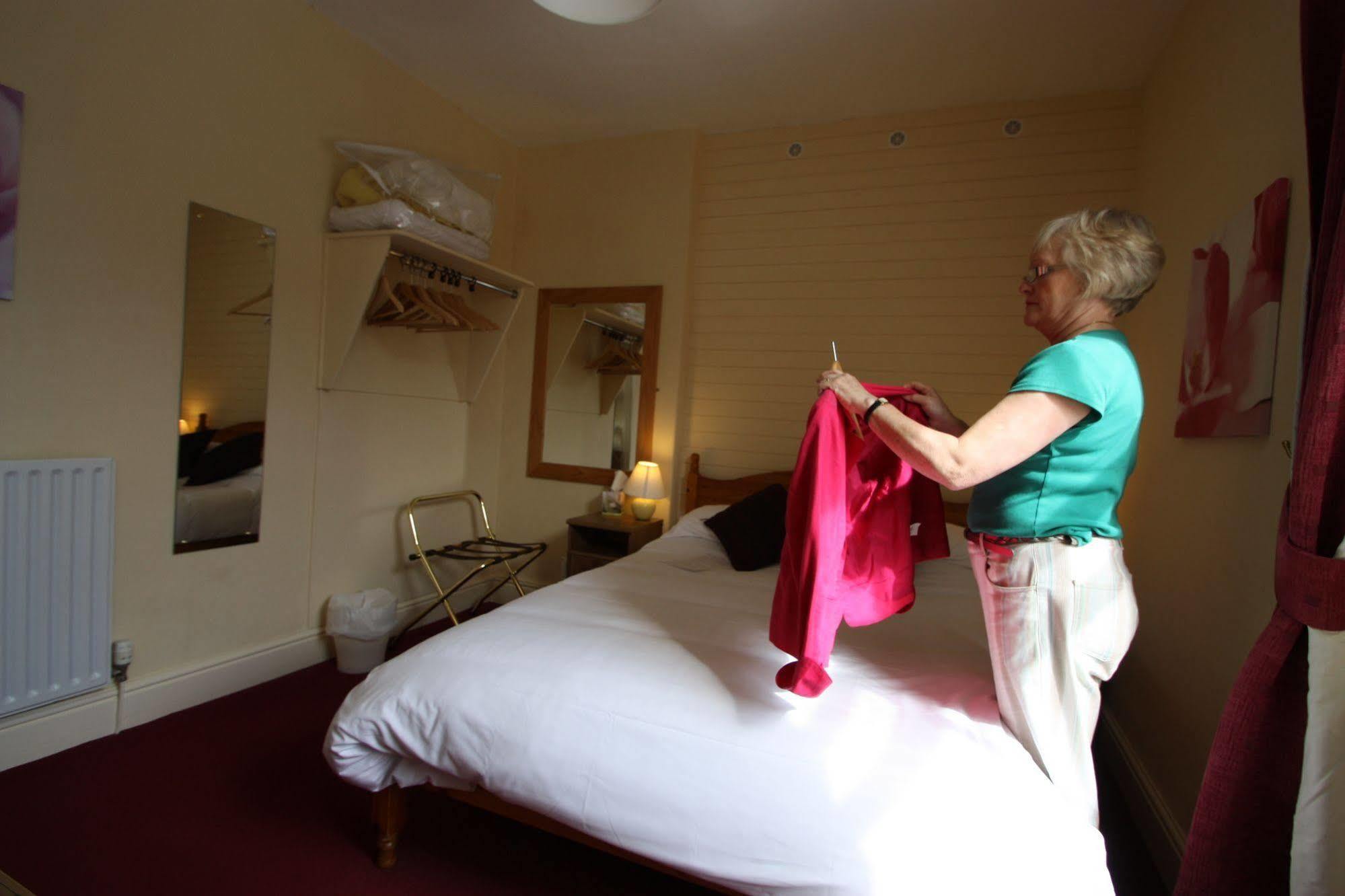 Somerset House B&B Grange-over-Sands Eksteriør billede